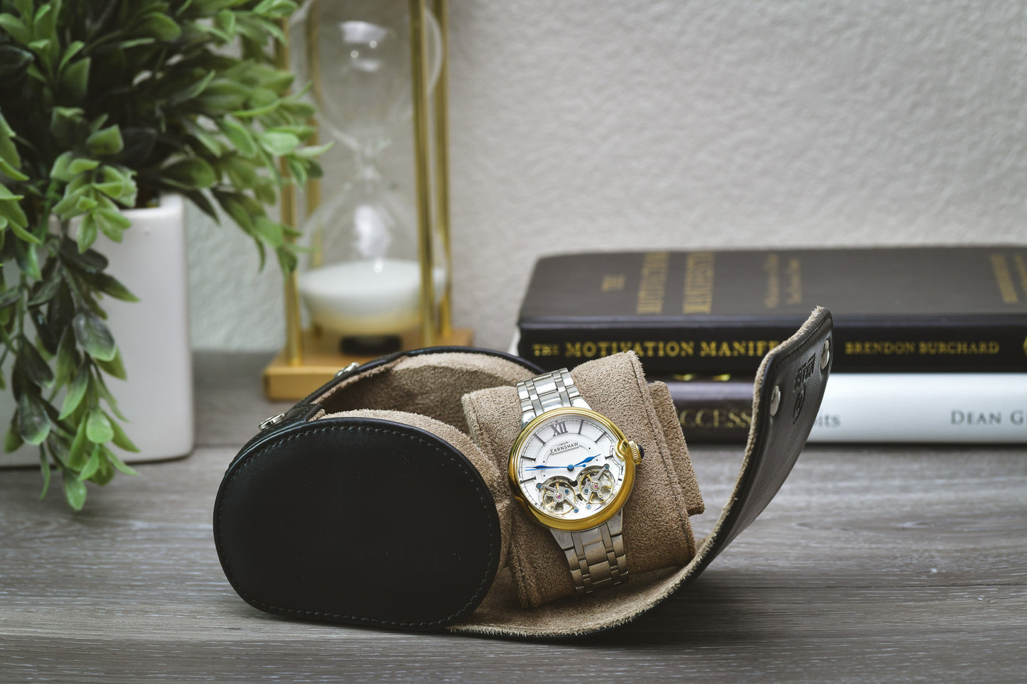 Sable Black Full Grain Cow Leather Watch Roll Case - 1 Watch
