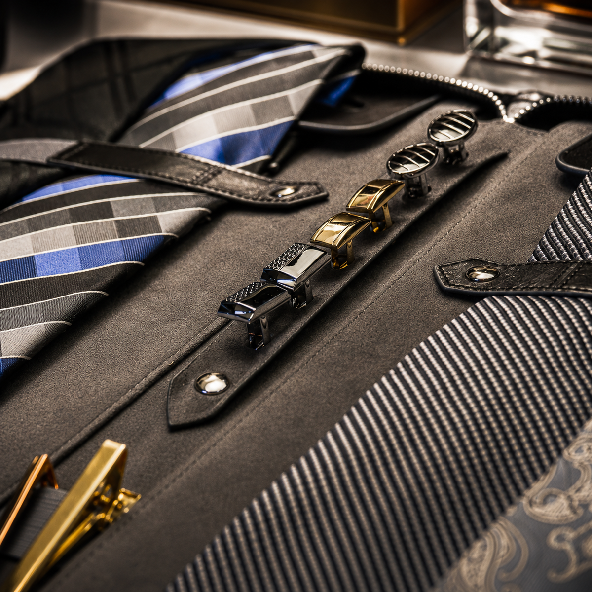 Tie Case for Travel - Graphite Black