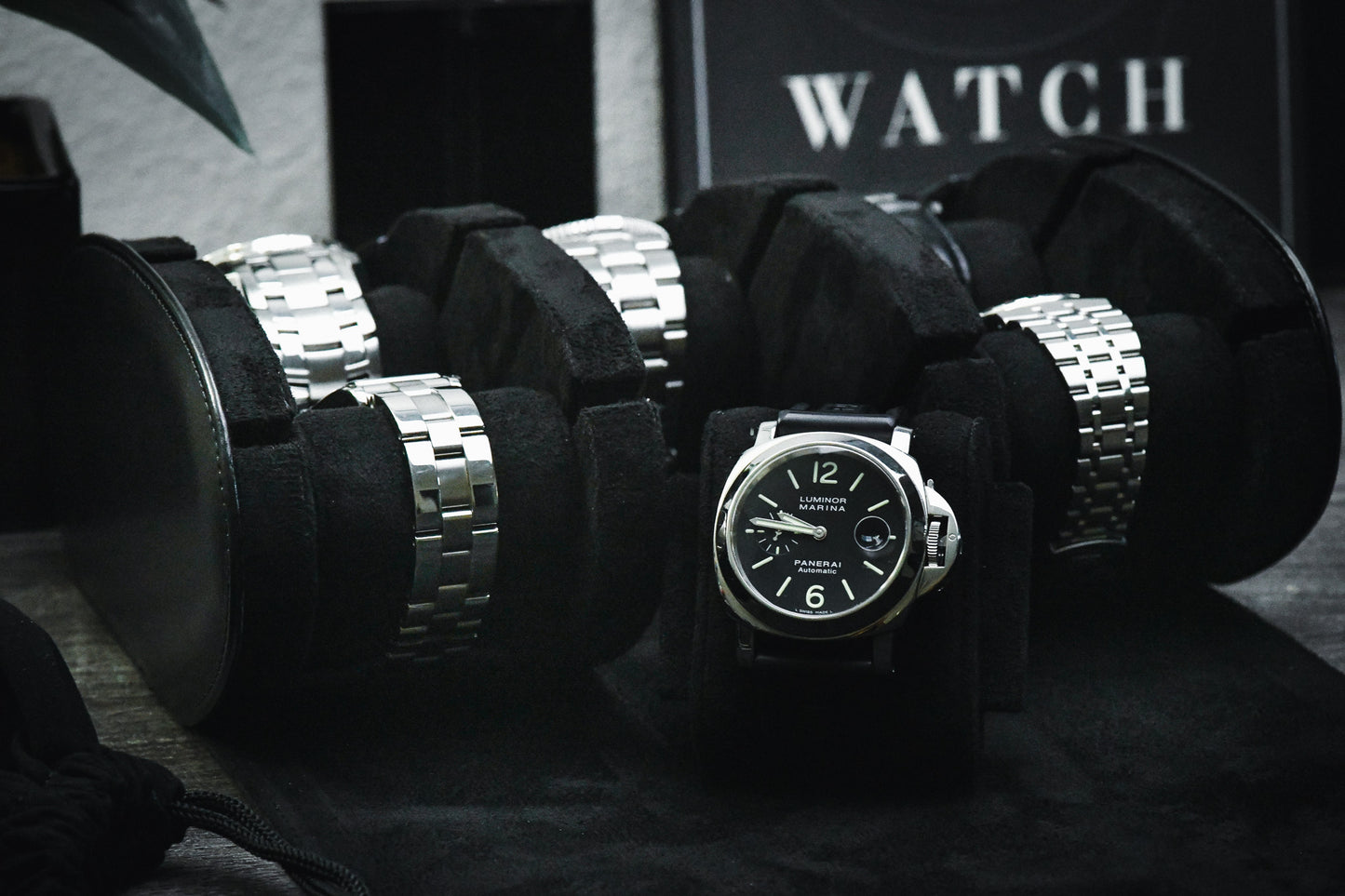 6 Watch Case - Super Black