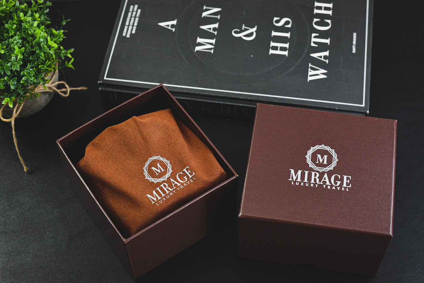Mirage Luxury Travel Signature Collection Espresso Brown 1-watch roll presented in premium gift-ready packaging with a microfiber cloth and soft-touch velvet travel bag.