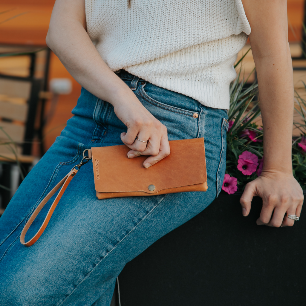 Helena Clutch