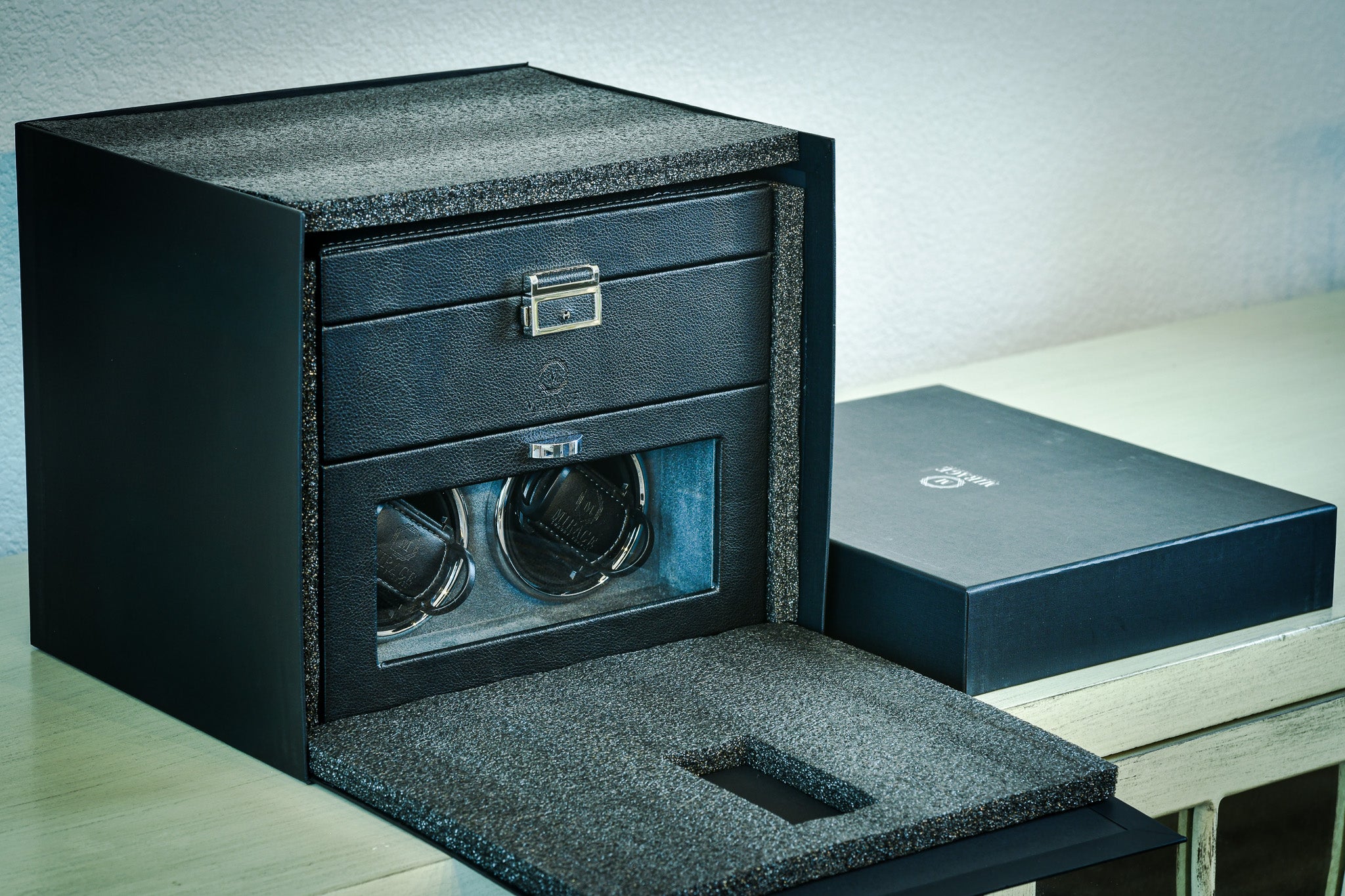 Ebony Black Automatic Watch Winder | Mirage Luxury Travel – MIRAGE