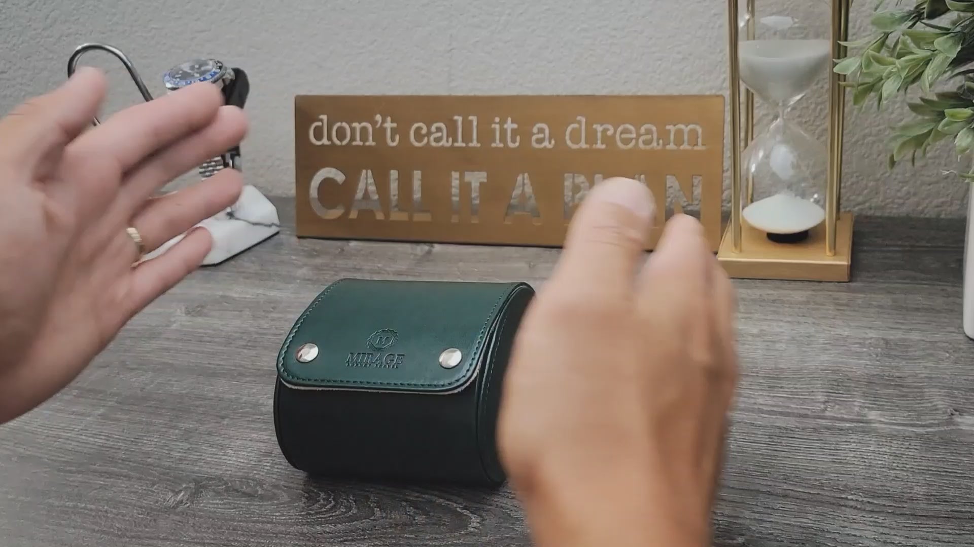 Video demonstrating the Royal Green vegan leather 1 watch travel case with ivory white interior.