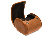 Carica l&#39;immagine nel visualizzatore Galleria, Tawny Brown Cow Leather Watch Roll - 3 orologi
