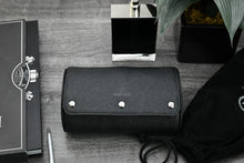 Carica l&#39;immagine nel visualizzatore Galleria, Sable Nero Saffiano Leather Watch Roll Case 3 orologi
