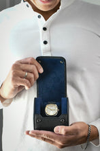 Charger l\&#39;image dans la visionneuse de la galerie, Sable Noir Saffiano Cuir Montre Roll Case 3-montres
