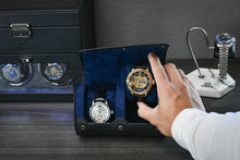 Afbeelding laden in galerijviewer, Sable Black Saffiano lederen horlogerolhouder 3-horloges
