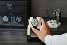 Load image into Gallery viewer, 1 Watch Case - Jade Black (Ivory White)
