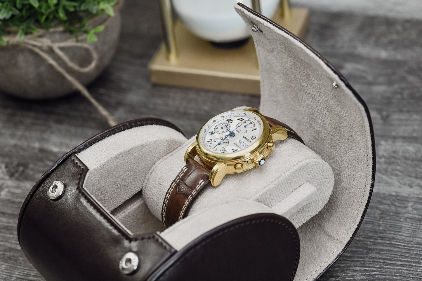 Mirage Luxury Travel Signature Collection Espresso Brown premium vegan leather 1-watch roll featuring an elegant Ivory White premium suede-lined interior and secure sliding watch cushion.