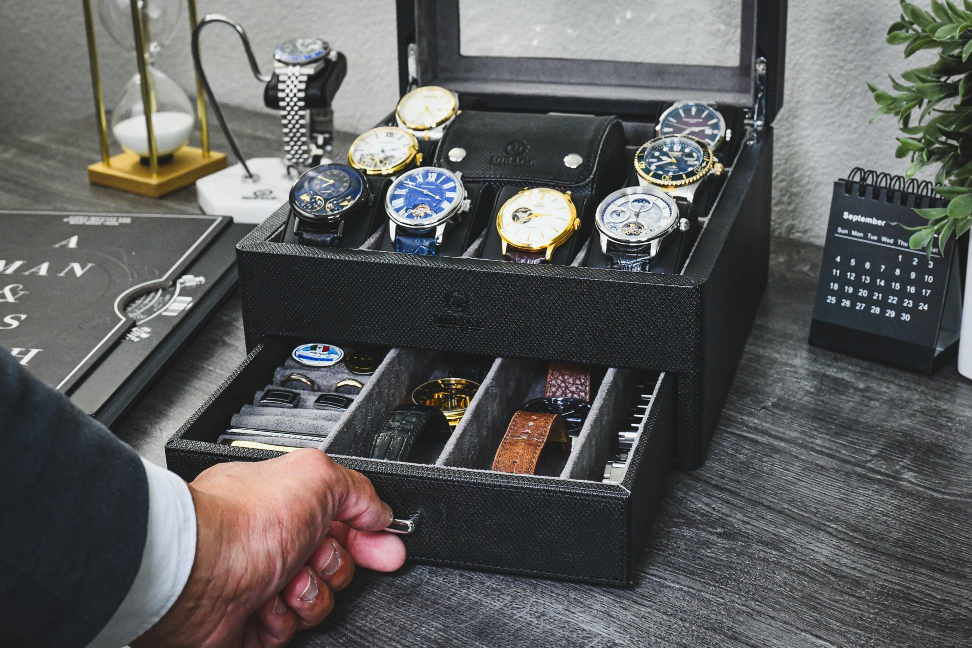 Pelican watch case