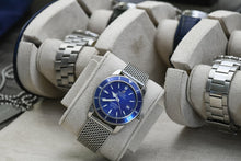 Carica l&#39;immagine nel visualizzatore Galleria, 6 Watch Case - Midnight Blue (Ivory White)
